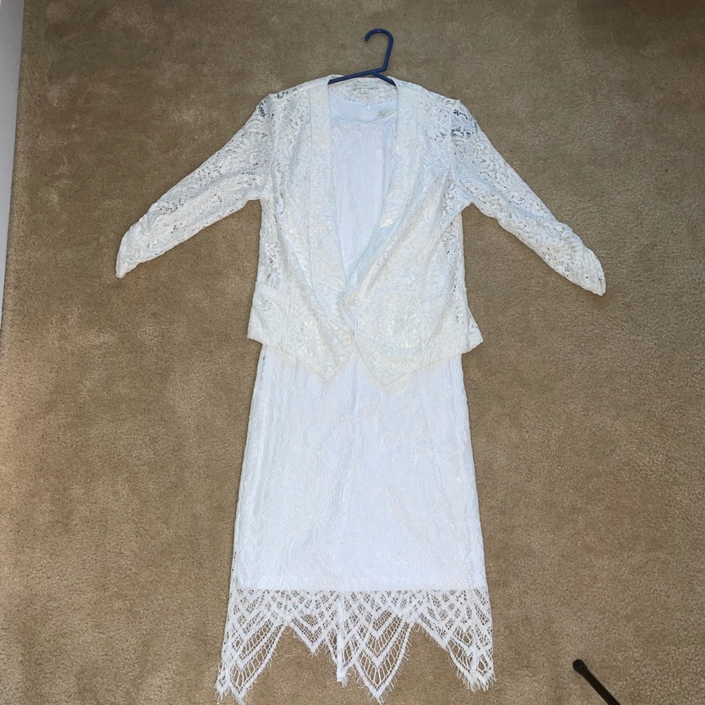 Elegant Long Sleeve Lace Dress